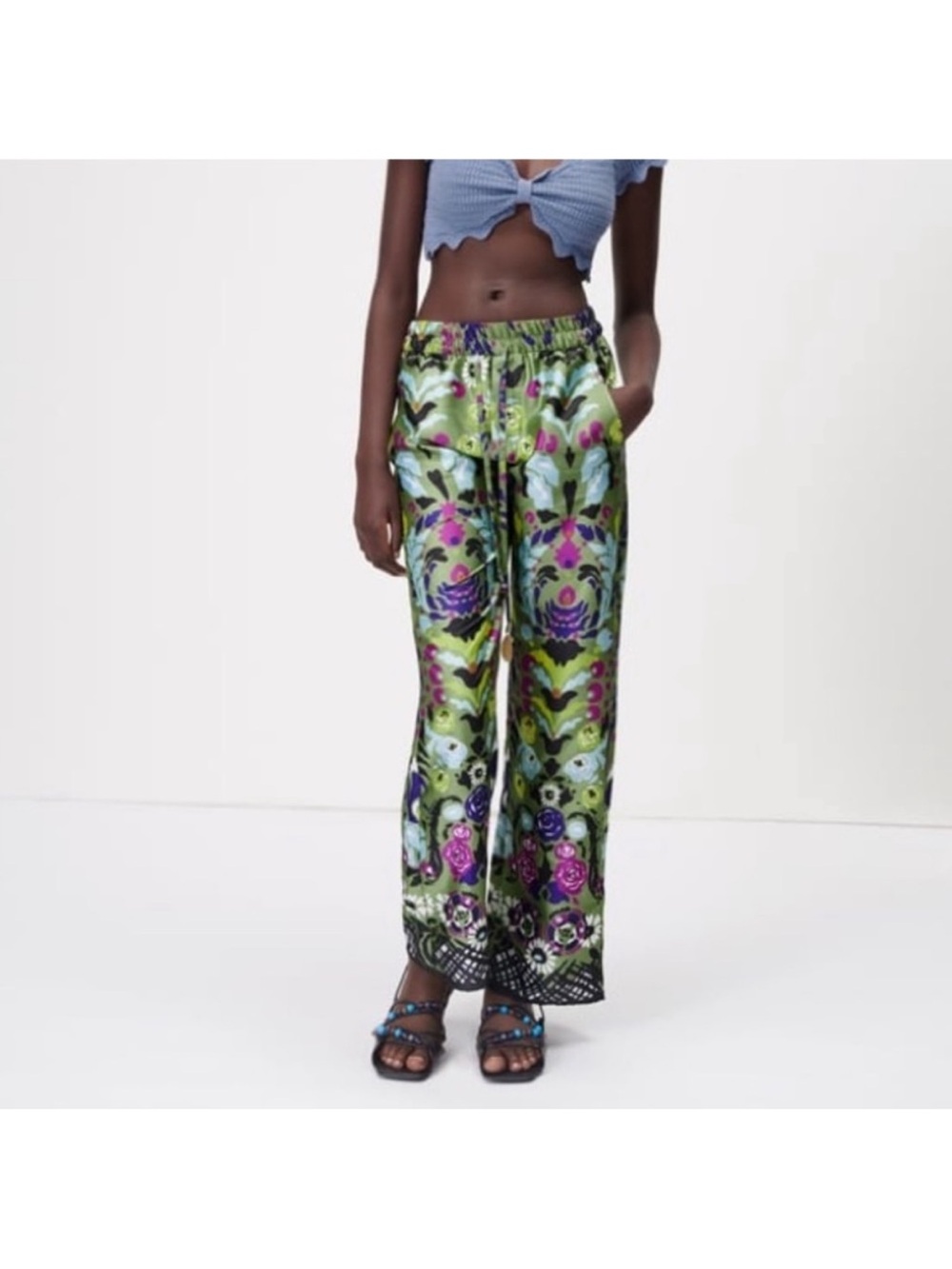 Zara Blogger Fave Satin Paisley Printed Straight Leg Beaded
Pants NWT